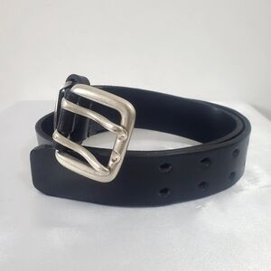 Point Zero Women's Black Leather Belt